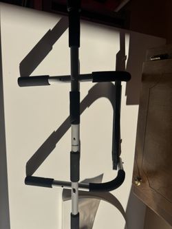 Door Pull Up Bar