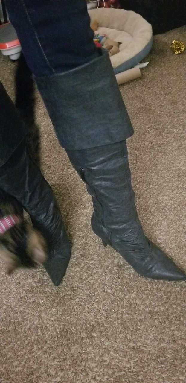 Black Thigh High Or Knee High Boots You Can Wear Them Each Way!!! Size 8.5