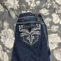 Rock Revival Size 26