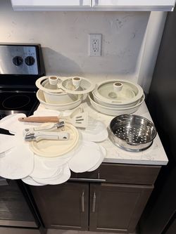 cooking pots / pot set
