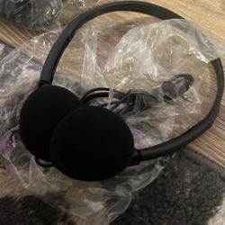42 Headphones 