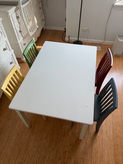 Kid table with chairs
