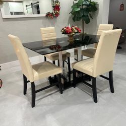 Dinner Table With 4 Chairs 