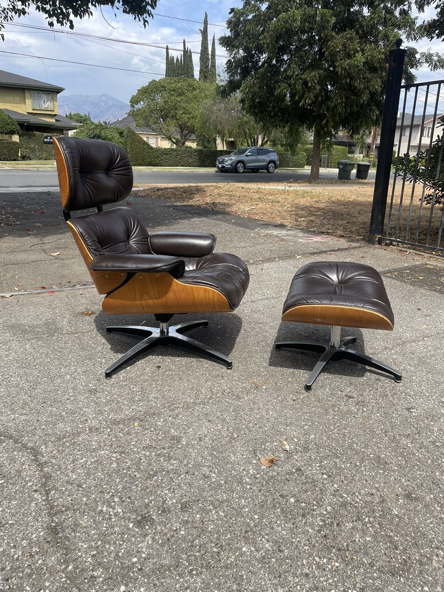 Vintage Recliner Eames Style Leather Plycraft Lounge Chair & Ottoman