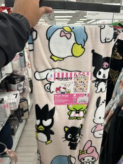 Hello Kitty Blanket