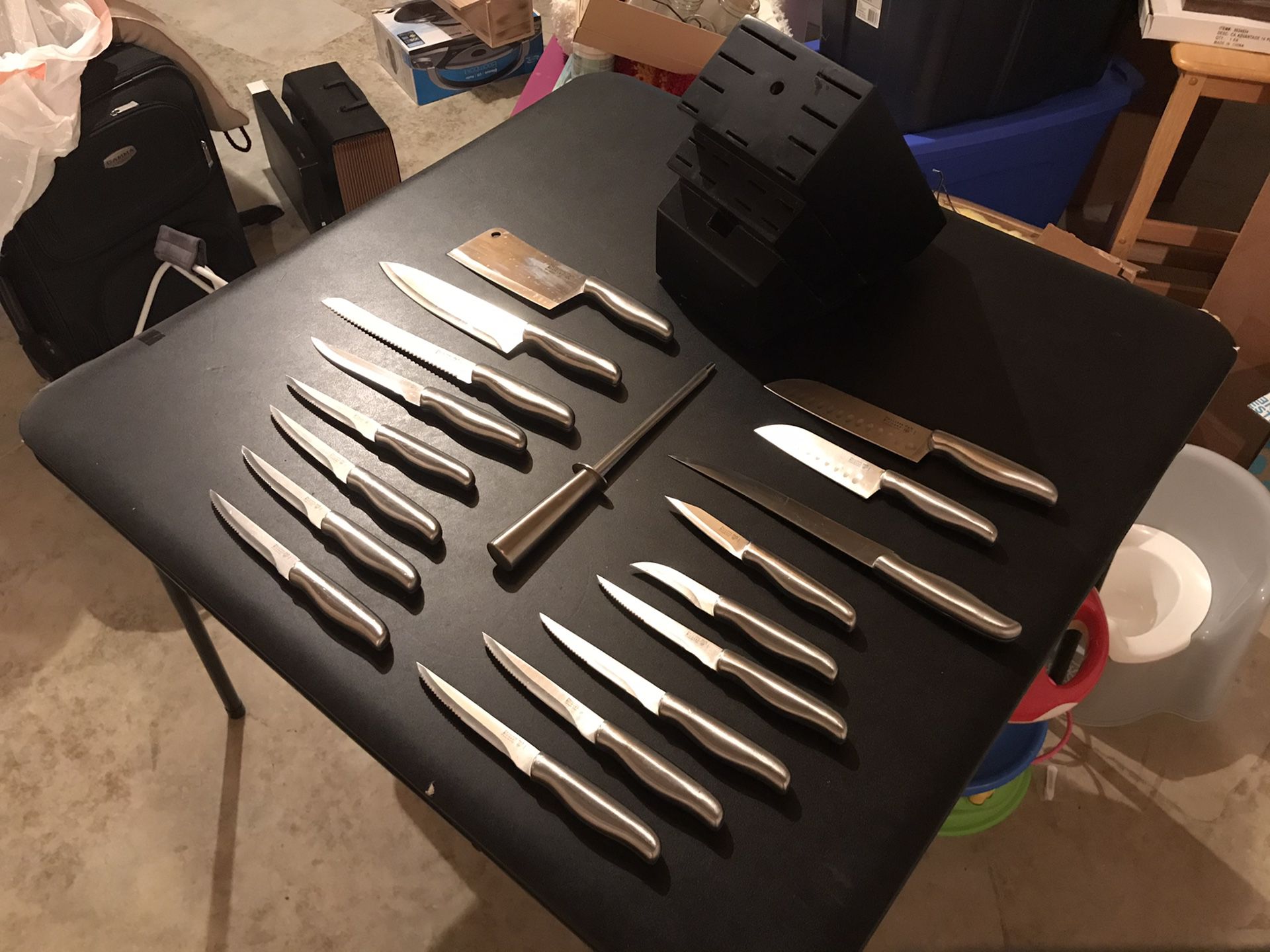 18 Piece Stainless Steel Knife Set + Block
