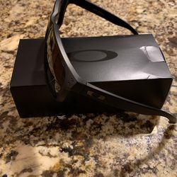 Oakley Holbrook XL Matte Black Prizim