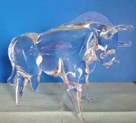 Crystal Bull Sculpture 10w X 7h