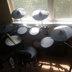 Alesis CRIMSON II Special Edition 9 Piece Electric Drumset