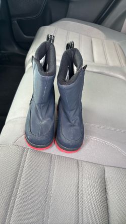 Snow Boots