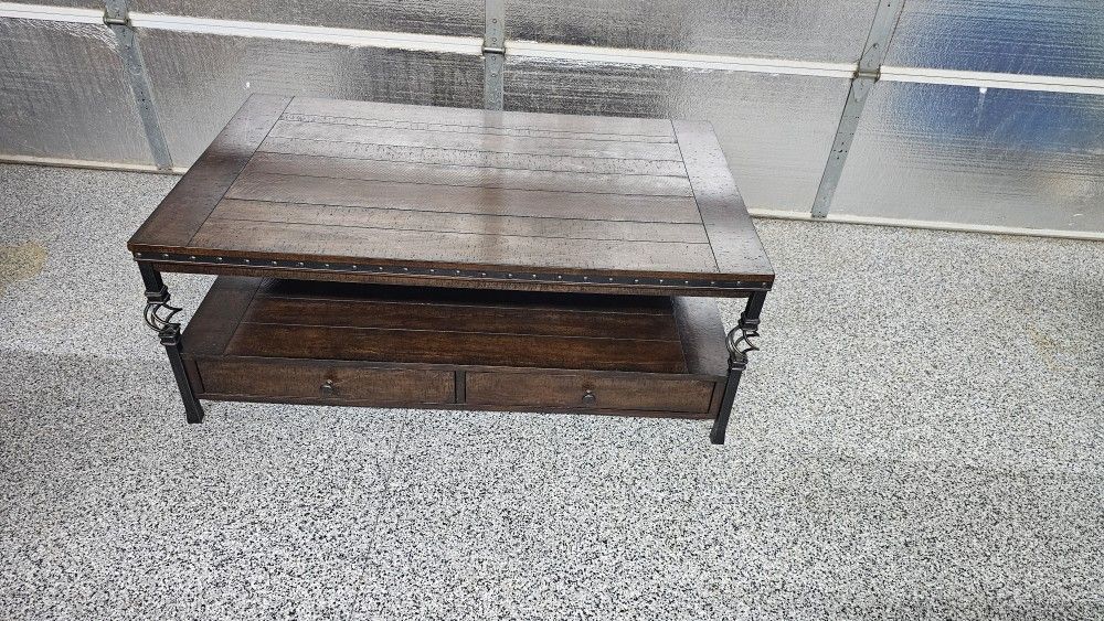 Coffee Table 