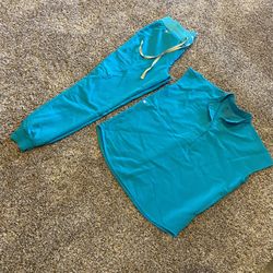 FIGS Scrub Set (Rafaela Top) (Zamora Jogger) 