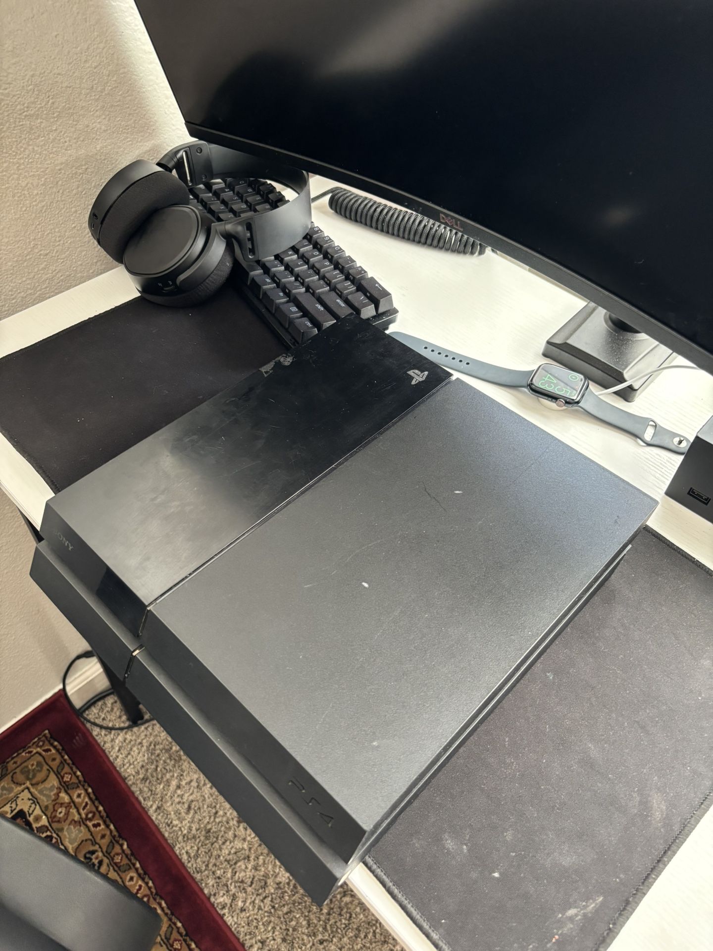 PS4