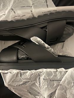 size 12 Karl Lagerfeld Paris Black Leather Sandals size 12