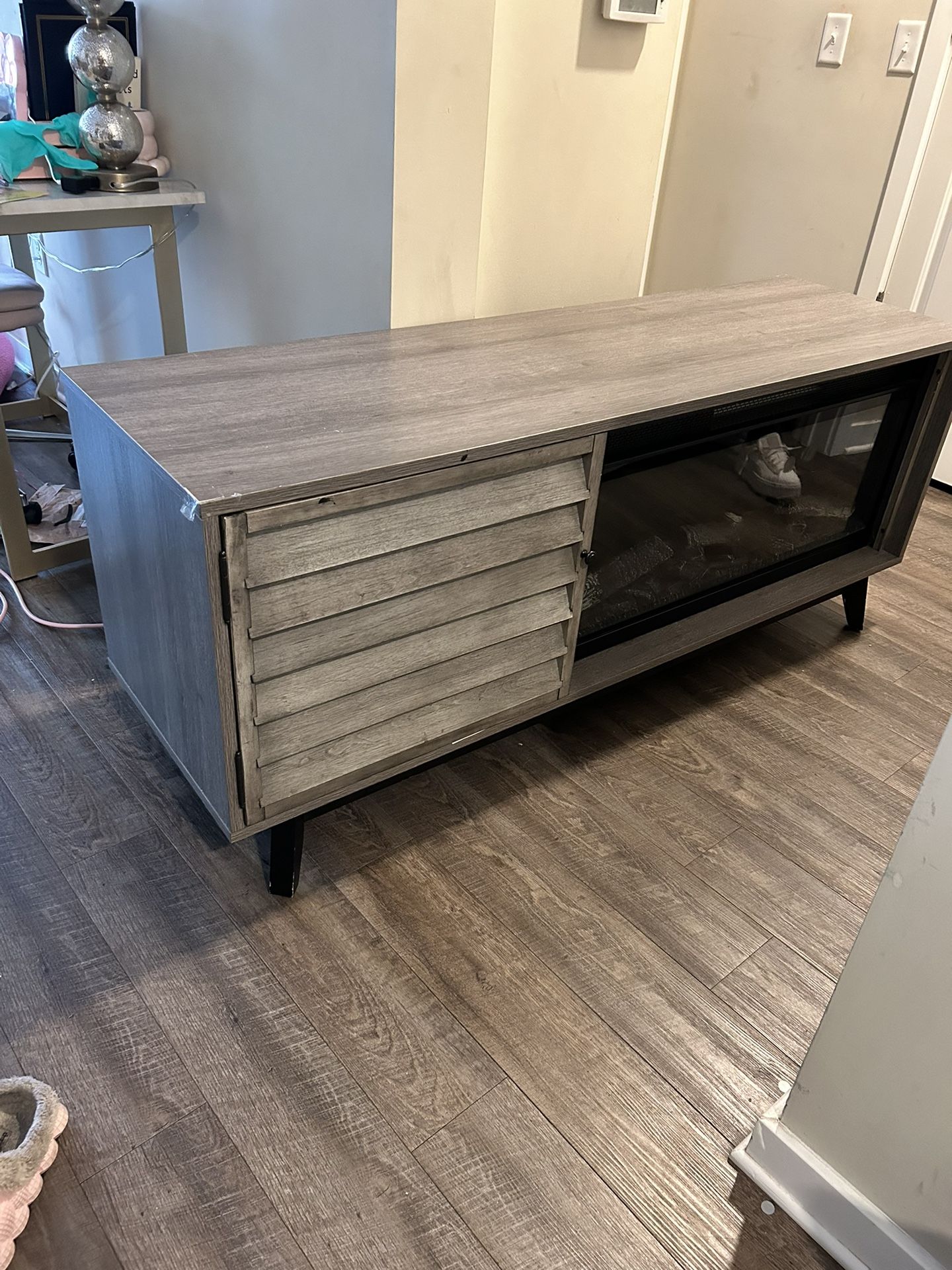 Console With Electric Fireplace /storage