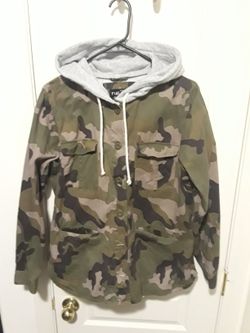 Rue21 Button Up Size Large