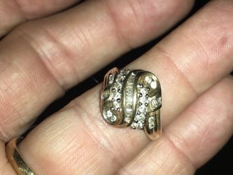 Diamond Ring, 10 Carat Gold