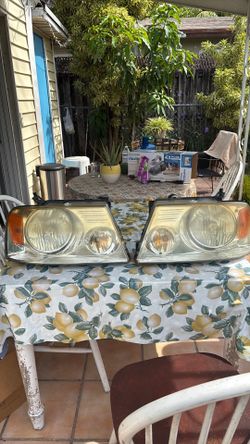 Ford f 150  xl 2008 head light