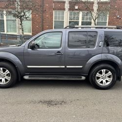 2011 Nissan Pathfinder