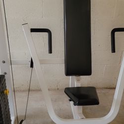 Paramount discount chest press