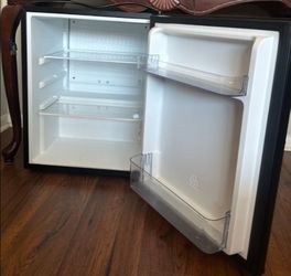 Vissani refrigerator