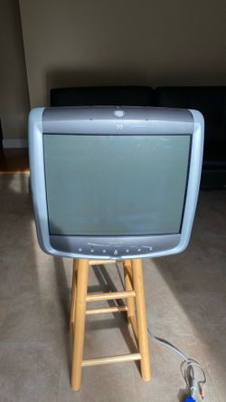 Retro/Gaming HP Pavilion MX90  CRT VGA Computer Monitor P1284A Works Great