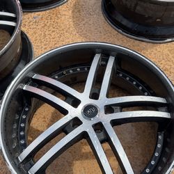 21.5” Status Alloy Wheels