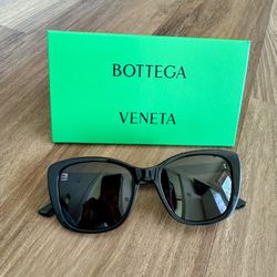 Bottega Veneta Cat Eye Sunglasses 