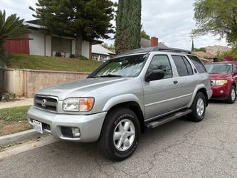2002 Nissan pathfinder 4x4 automatic
