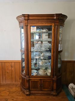 Curio cabinet
