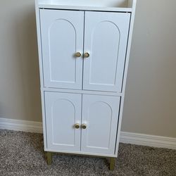 Small bathroom cabinet