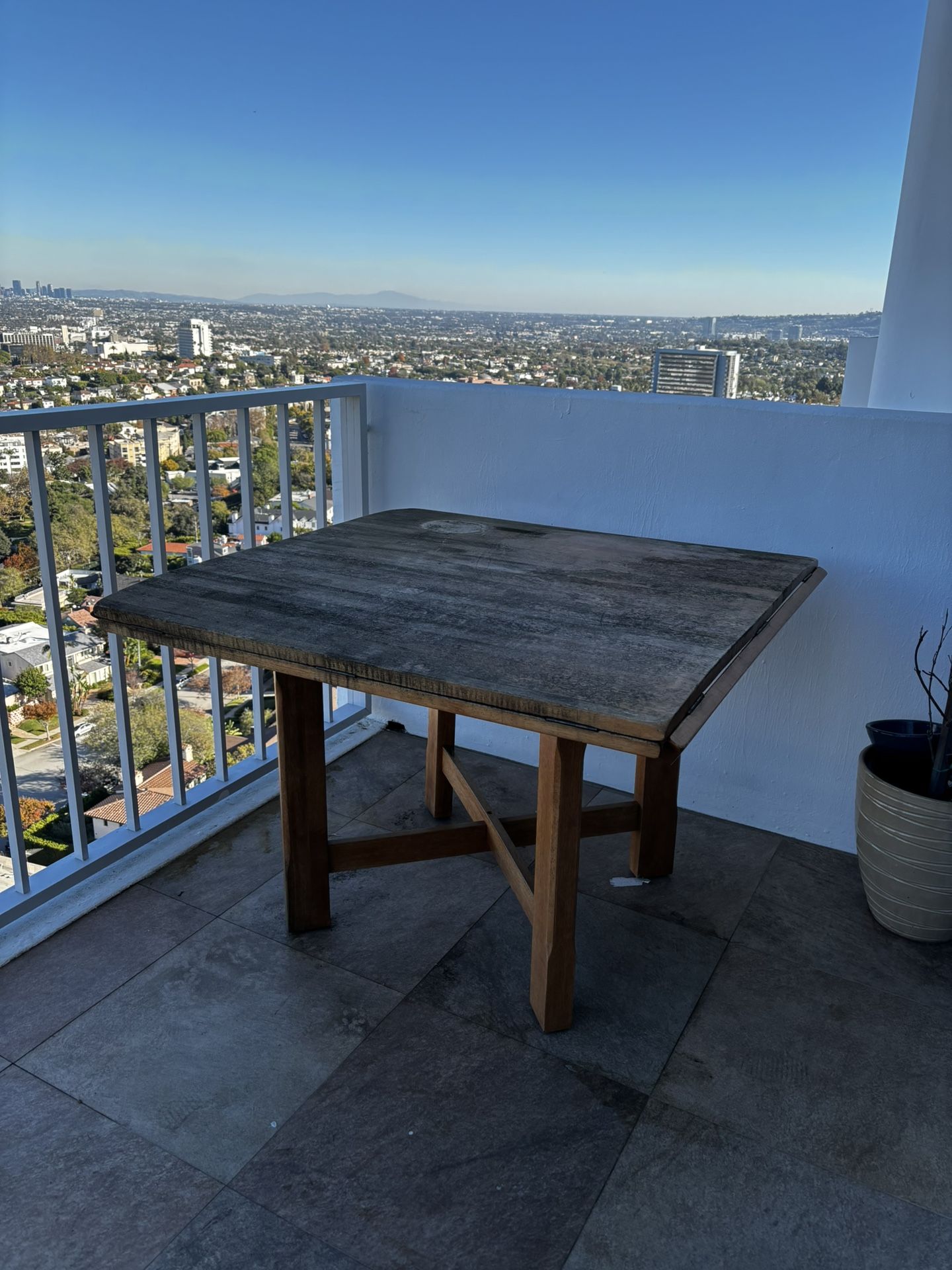 Table Free - Pick Up Only 