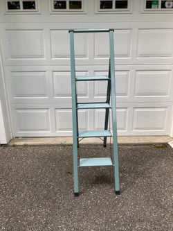 4 Step Step Ladder