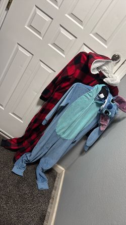 Kids 10,12 pj's in perfect condition!