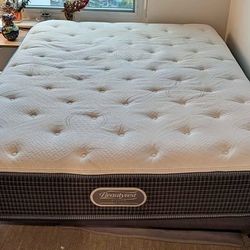 Queen Size Beautyrest Pillow Top Mattress 