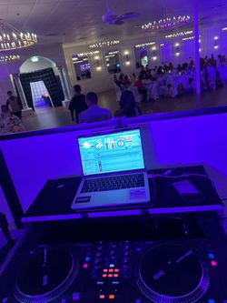 Dj (Local)