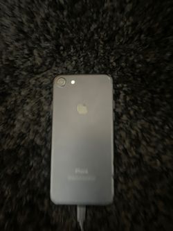 iphone 7 ( bad cracking but can turn on and work good )