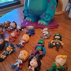 EVERYTHING FOR $30 PICK UP IN SUN VALLEY 