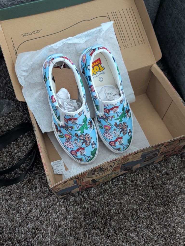Size 7 Disney Shoes Toy Story