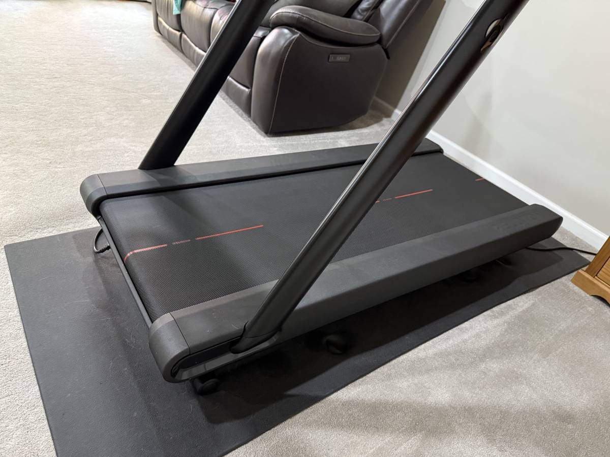 Peloton Tread + 100 uses + Delivery + π₯ Excellent Condition Peloton Bike - Like New!