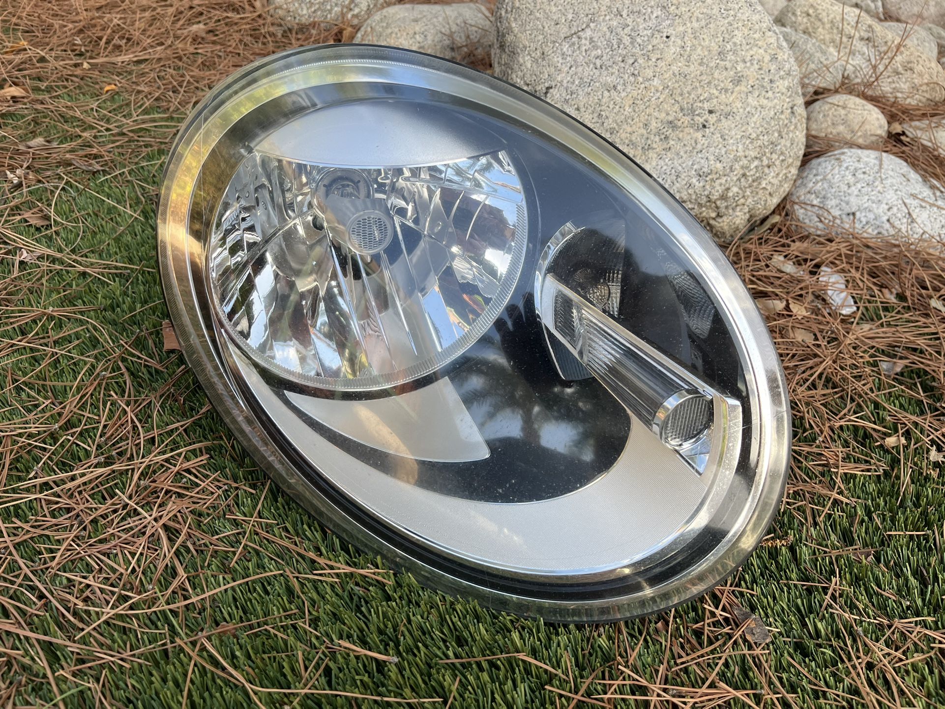 5C1941006 Headlamp Headlight Assembly VW BEETLE Right 12-19 *Grade A*