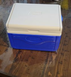 Coleman Flip Top Cooler Model #5205 Blue & White Made In USA Vintage