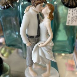 Bella Novia Geach Wedding 5.5” Bride & Groom Cake Topper