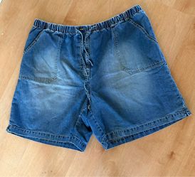 Women Jeans shorts.