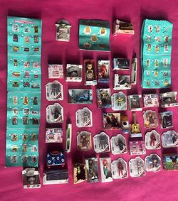 Disney Mini figures Series 2 Huge Lot Includes 2 Ultra Rare Finds Baby Yoda And Gold Minie Mouse