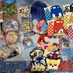 Sonic The Hedgehog Birthday Party Decoration Supplies. 