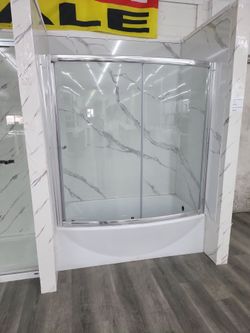 Bathtub & Glass Doors