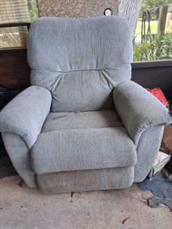 Outside love seats