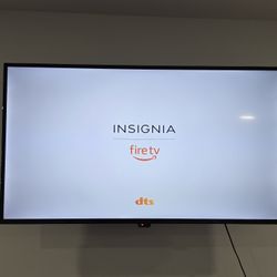 Moving Sale! Insignia TV 45" With Additional ROKU