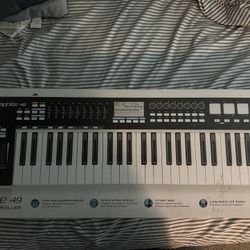 Graphite 49 USB MIDI CONTROLLER .